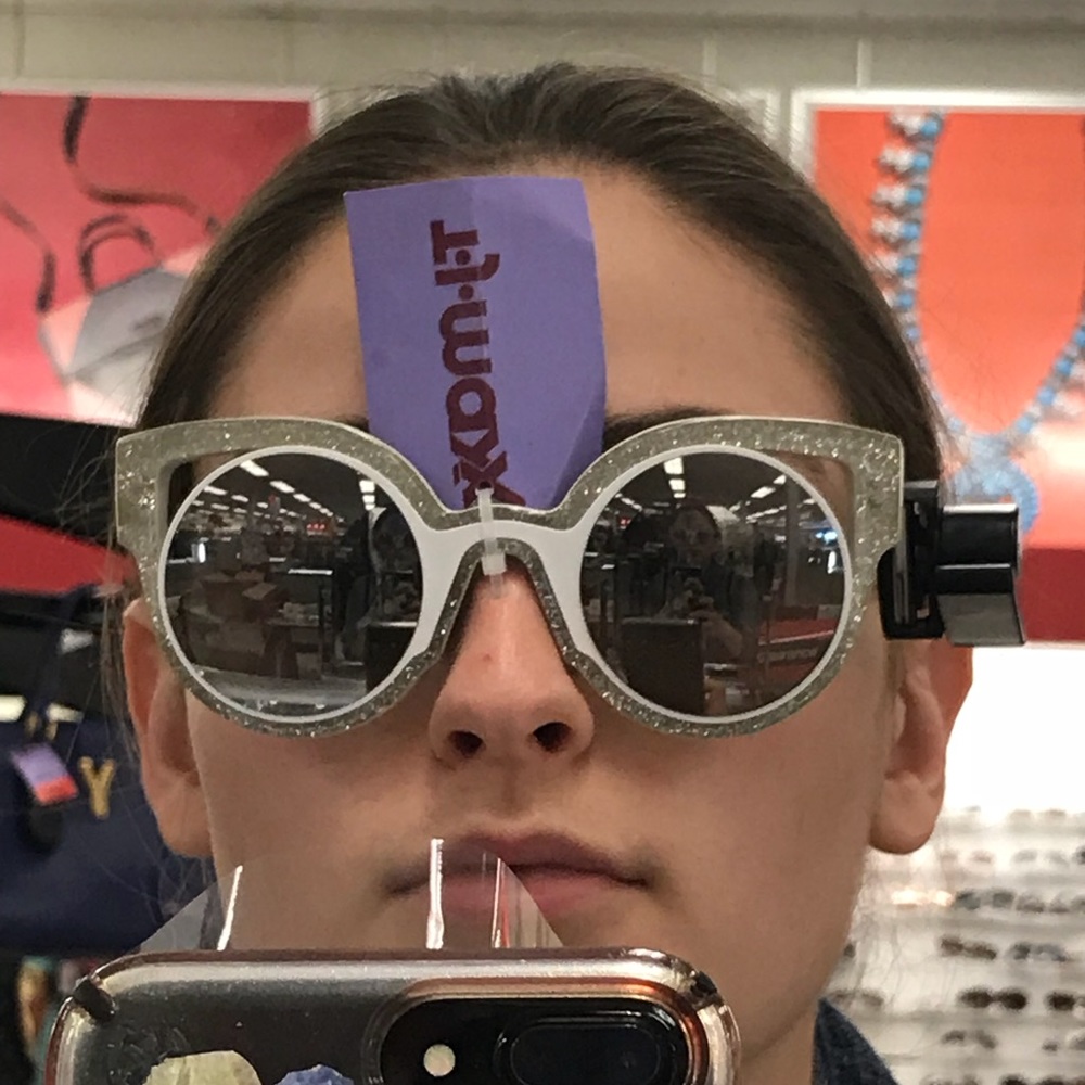 Meet your Posher, Gina